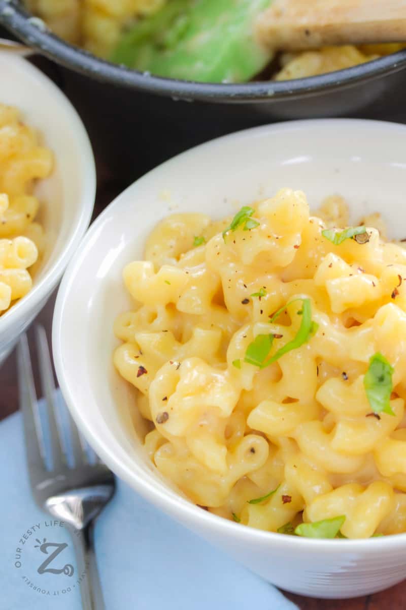 2 bowls of Homemade Creamy Mac and Cheese with a bowl