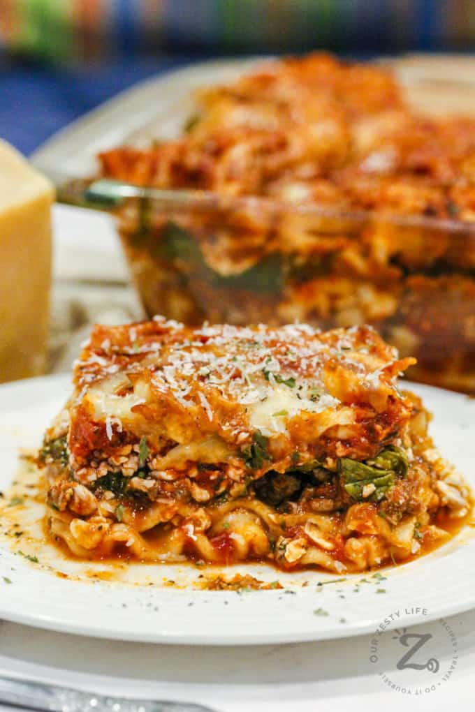 Spinach Lasagna [Easy and Versatile Recipe!] - Our Zesty Life