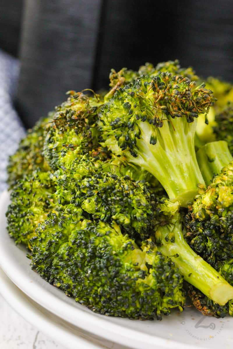 close up of plated Air Fryer Broccoli