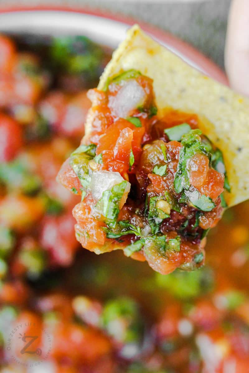 close up of Restaurant Style Salsa on a chip