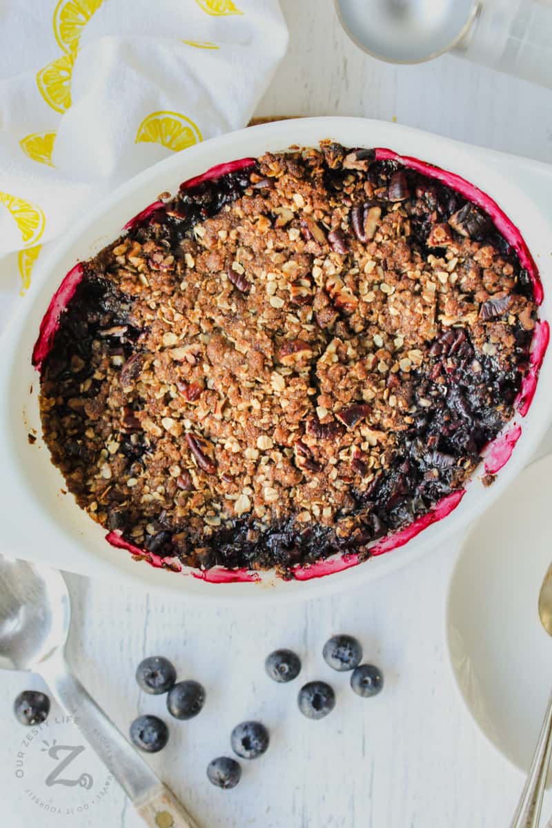 cooked Blueberry Crisp in a pan