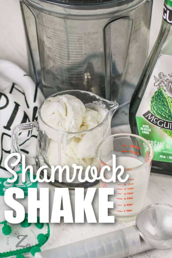 ingredients to make Boozy Shamrock Shake with a title