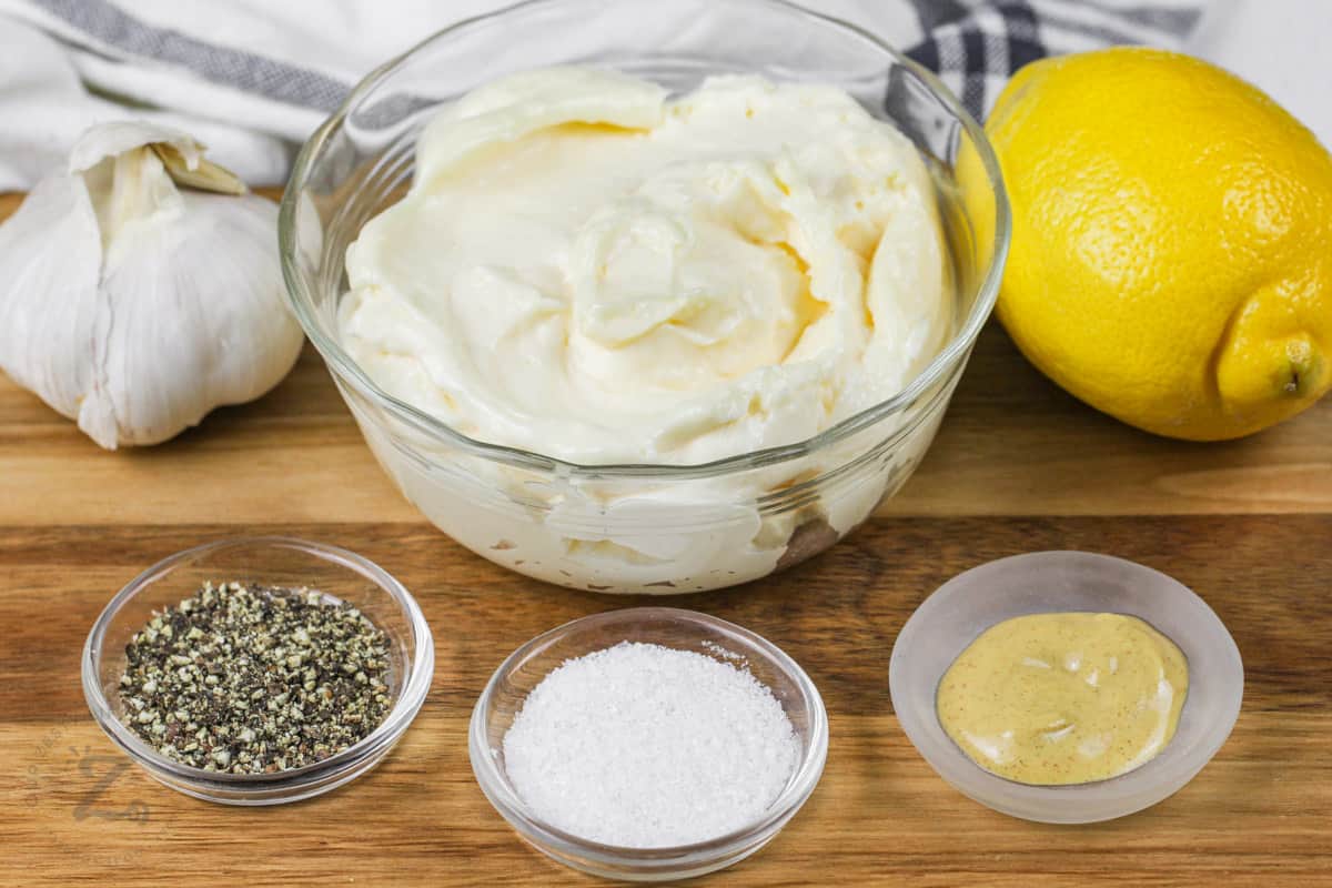 ingredients to make Cheater Garlic Aioli