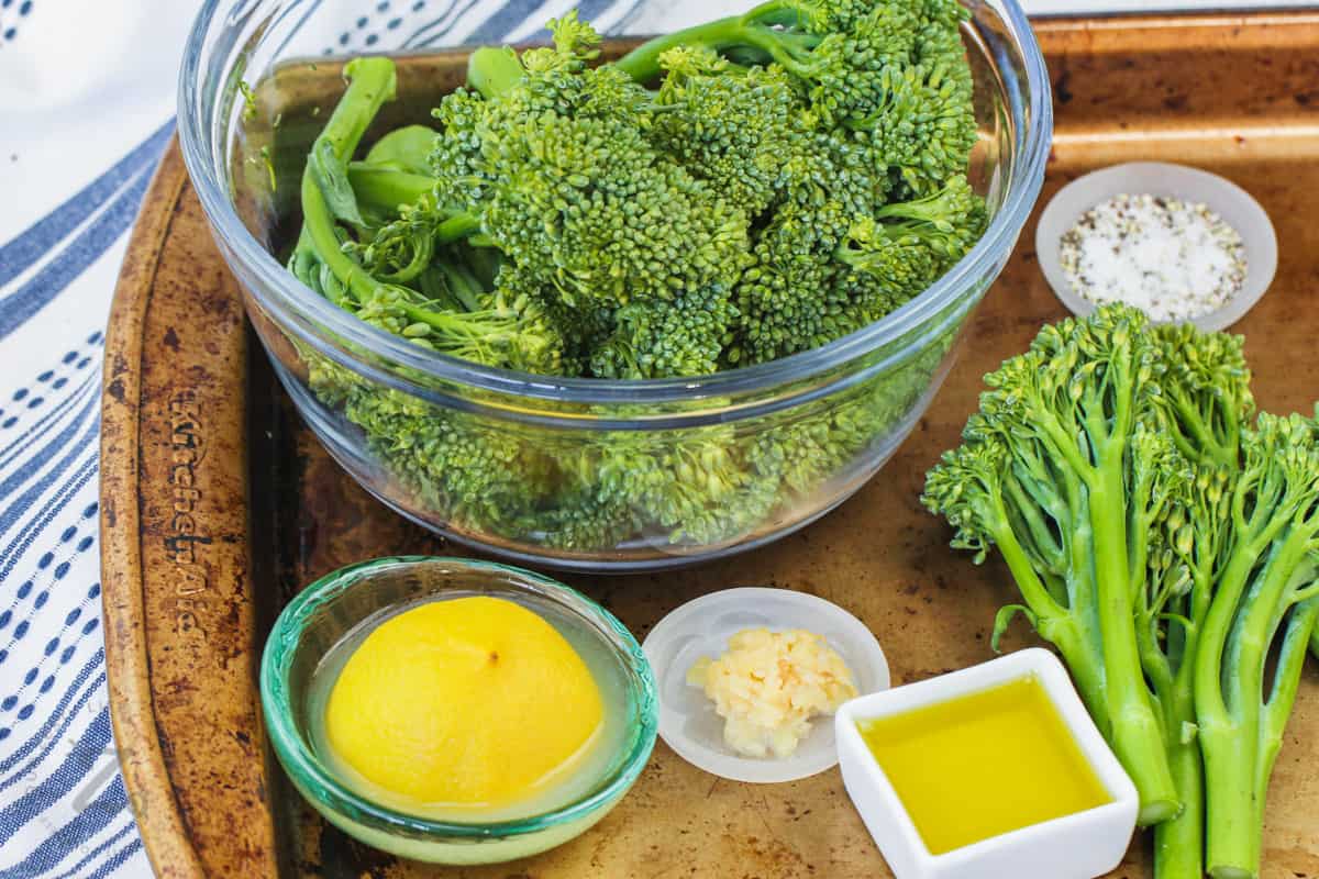 ingredients to make Sauteed Broccolini