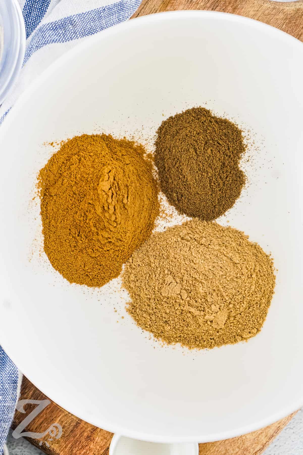 spices in a bowl to make Apple Pie Spice