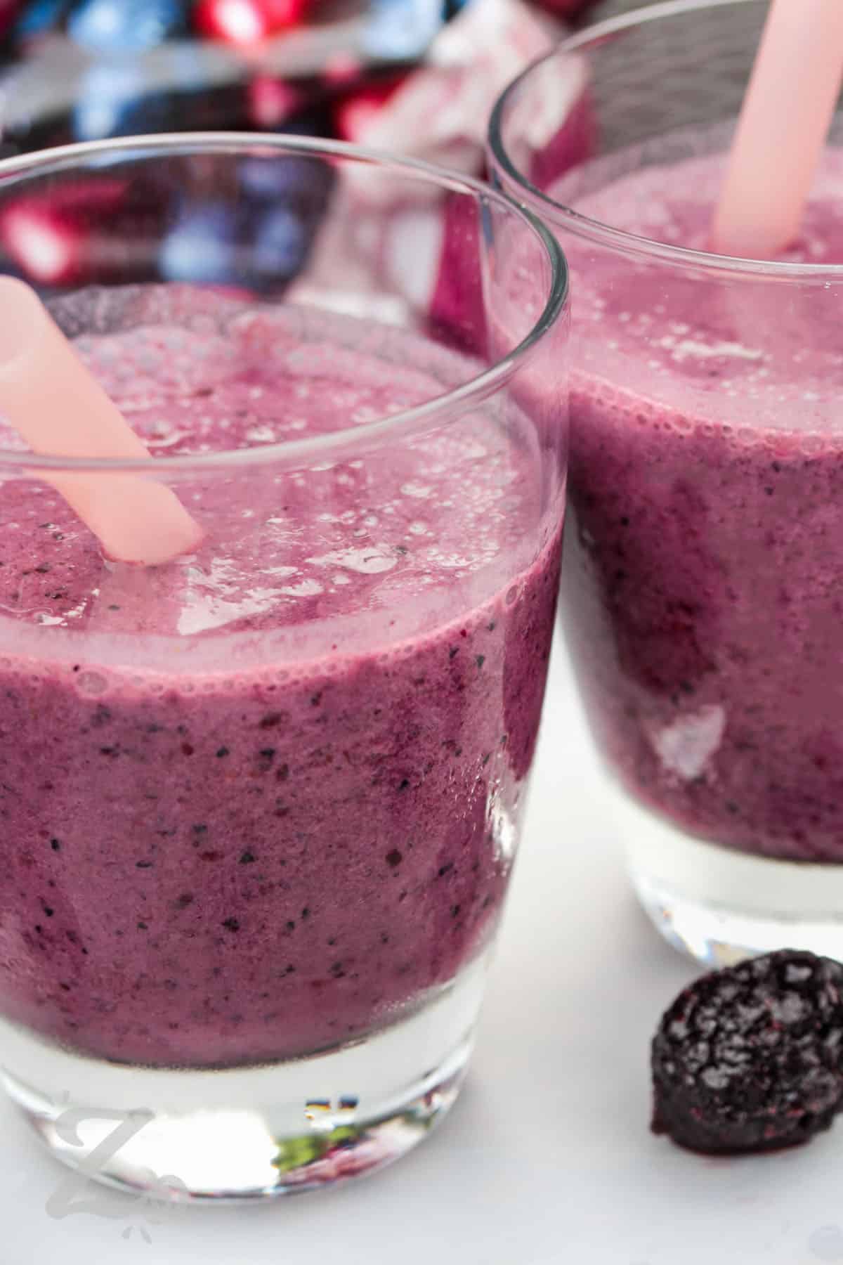glasses of Mixed Berry Smoothie