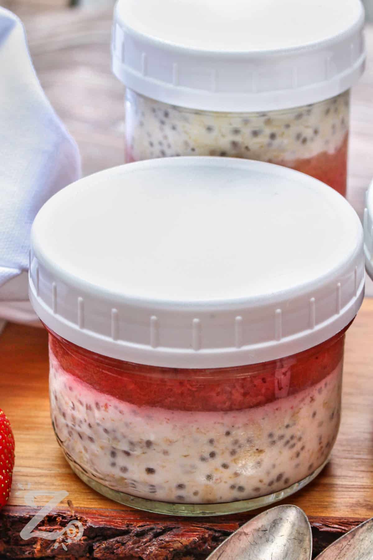 jars of Overnight Oats with lids