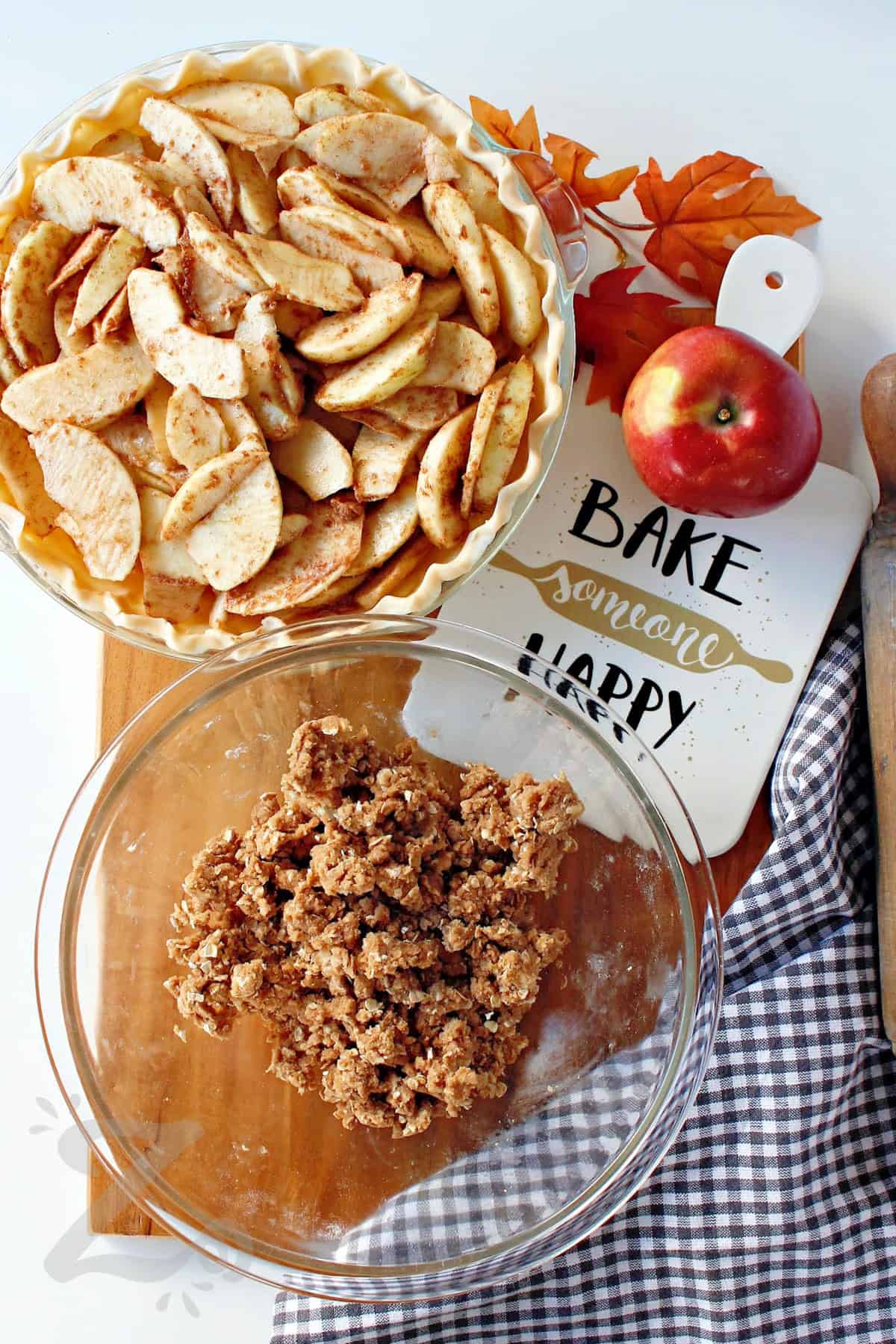 apples in pie crust, topping in a clear bowl to make apple crumb pie