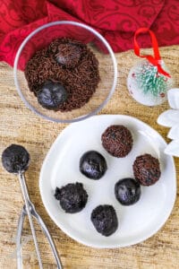 Chocolate Rum Balls (Easy, no bake recipe!) - Our Zesty Life