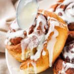 horizontal cream cheese glaze